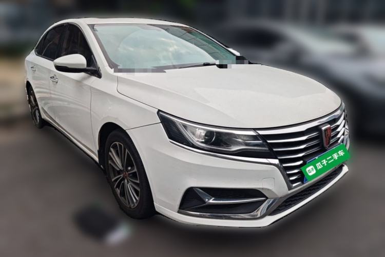 Used Roewe i6 2019 PLUS 1.6L CVT 4G Connected Flagship Deluxe Edition Front Right 45 Deg