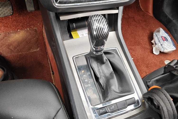 Used Roewe i6 2019 PLUS 1.6L CVT 4G Connected Flagship Deluxe Edition Gear Lever
