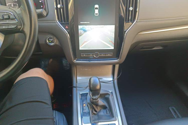 Used Roewe i6 2019 PLUS 20T TST 4G Connected Flagship Superb Edition Gear Lever