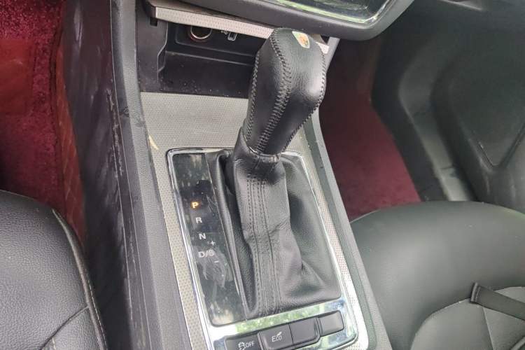 Used Roewe i6 2019 PLUS 1.6L CVT 4G Connected Flagship Deluxe Edition Gear Lever