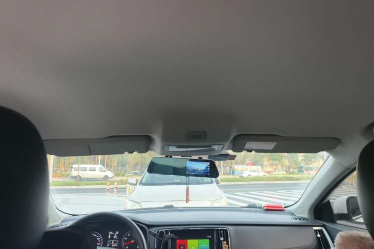Used Roewe i6 2019 PLUS 1.6L CVT 4G Connected Luxury Deluxe Edition Headliner