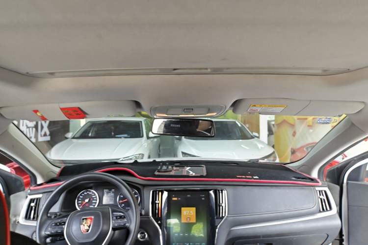 Used Roewe i6 2019 PLUS 1.6L Manual 4G Connect Flagship Deluxe Edition Headliner