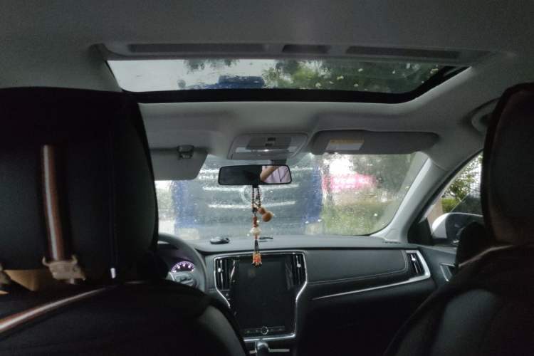Used Roewe i6 2019 PLUS 1.6L CVT 4G Connected Flagship Deluxe Edition Headliner