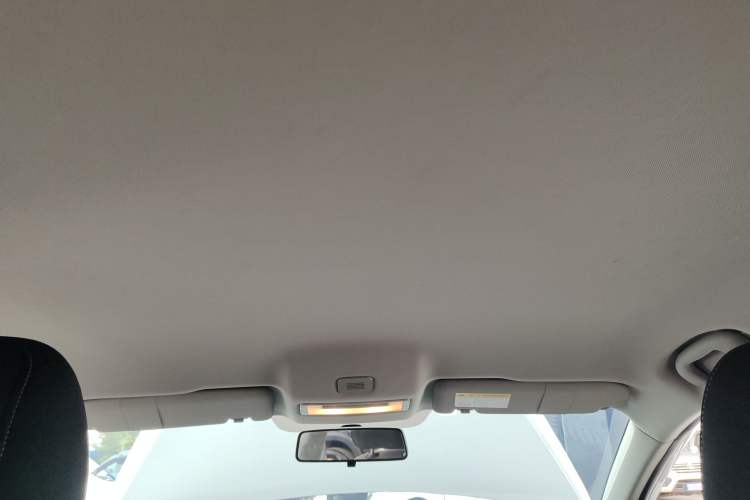 Used Roewe i6 2019 PLUS 1.6L CVT 4G Connected Luxury Deluxe Edition Headliner