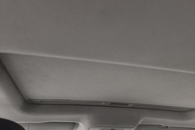 Used Roewe i6 2019 PLUS 20T TST 4G Connected Flagship Superb Edition Headliner