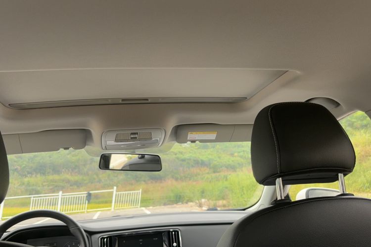 Used Roewe i6 2019 PLUS 20T TST 4G Connected Flagship Superb Edition Headliner