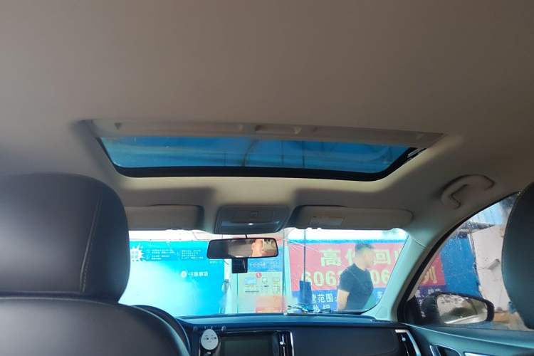 Used Roewe i6 2019 PLUS 20T TST 4G Connected Flagship Superb Edition Headliner