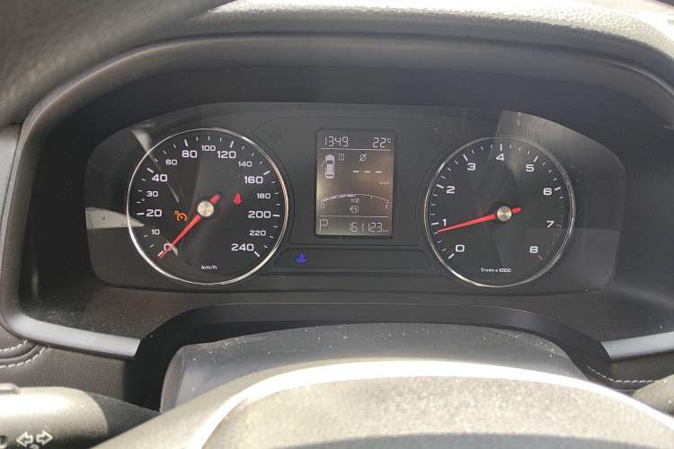Used Roewe i6 2019 PLUS 1.6L CVT 4G Connected Flagship Deluxe Edition Instrument Cluster