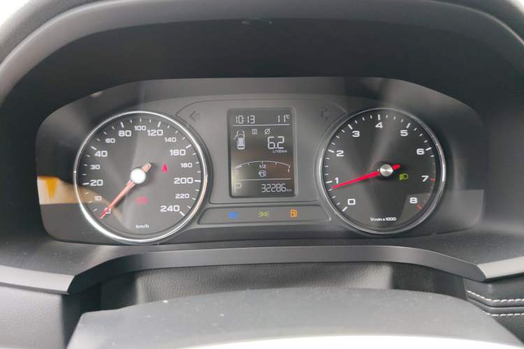 Used Roewe i6 2019 PLUS 20T TST 4G Connected Flagship Superb Edition Instrument Cluster