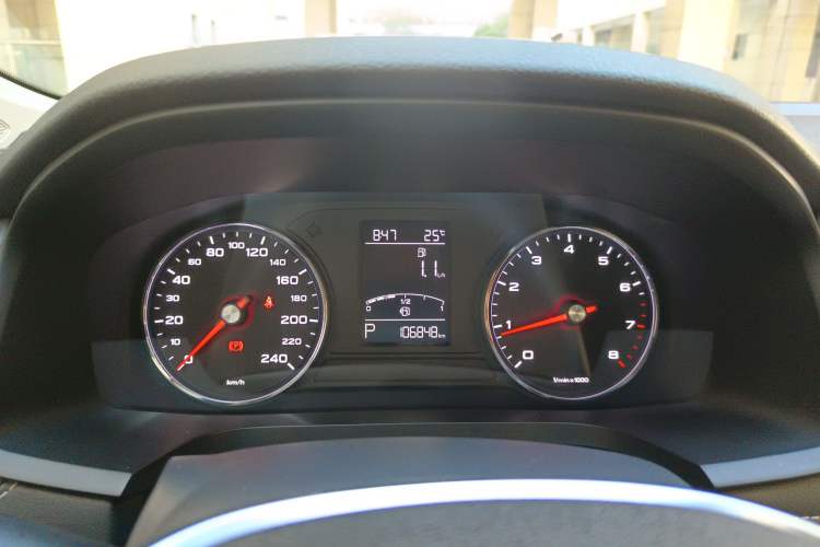 Used Roewe i6 2019 PLUS 20T TST 4G Connected Flagship Superb Edition Instrument Cluster