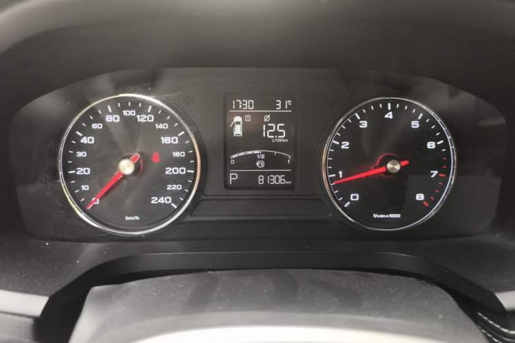 Used Roewe i6 2019 PLUS 20T TST 4G Connected Flagship Superb Edition Instrument Cluster