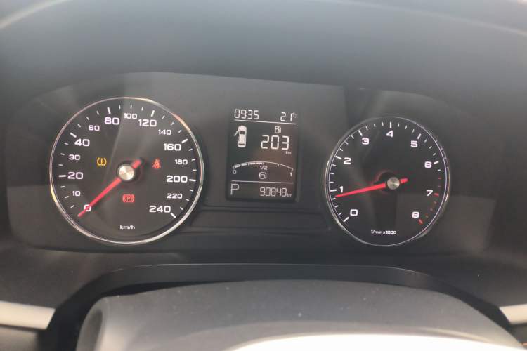 Used Roewe i6 2019 PLUS 1.6L CVT 4G Connected Luxury Deluxe Edition Instrument Cluster