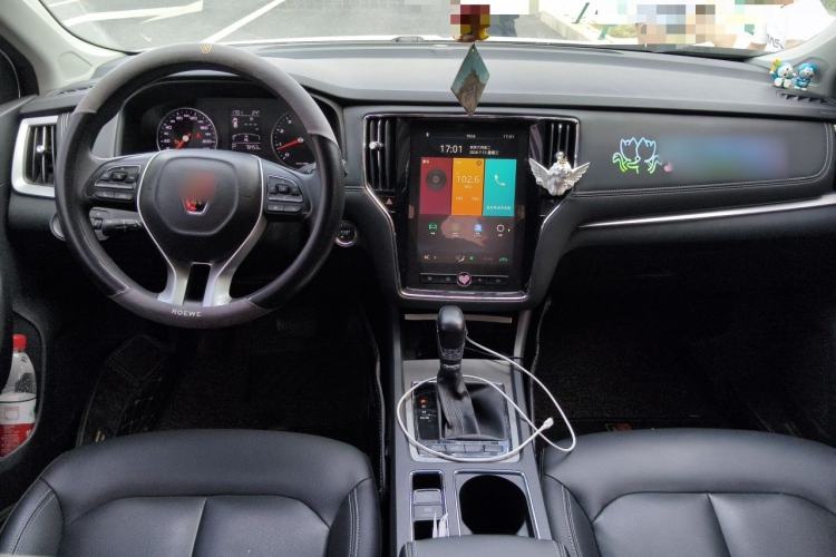Used Roewe i6 2019 PLUS 1.6L CVT 4G Connected Flagship Deluxe Edition Interior 2