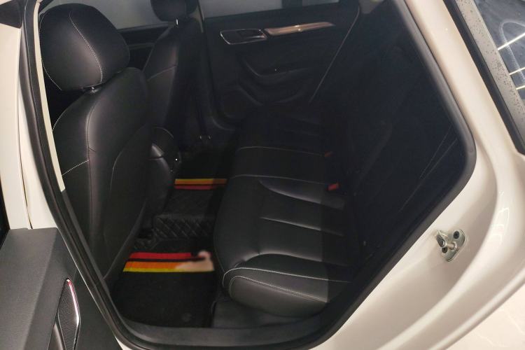 Used Roewe i6 2019 PLUS 1.6L CVT 4G Connected Flagship Deluxe Edition Interior 4