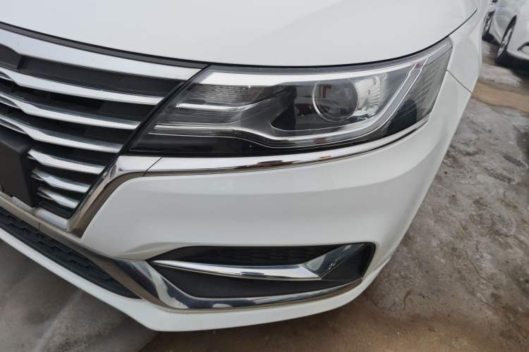 Used Roewe i6 2019 PLUS 20T TST 4G Connected Flagship Superb Edition Left Front Headlight