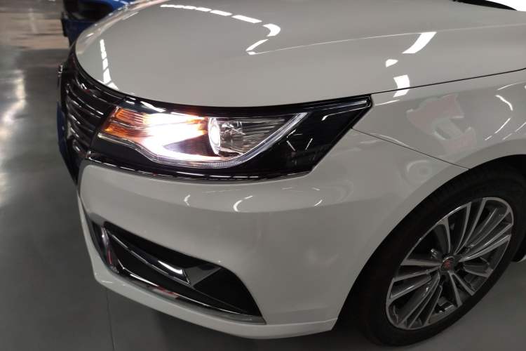 Used Roewe i6 2019 PLUS 1.6L CVT 4G Connected Flagship Deluxe Edition Left Front Headlight
