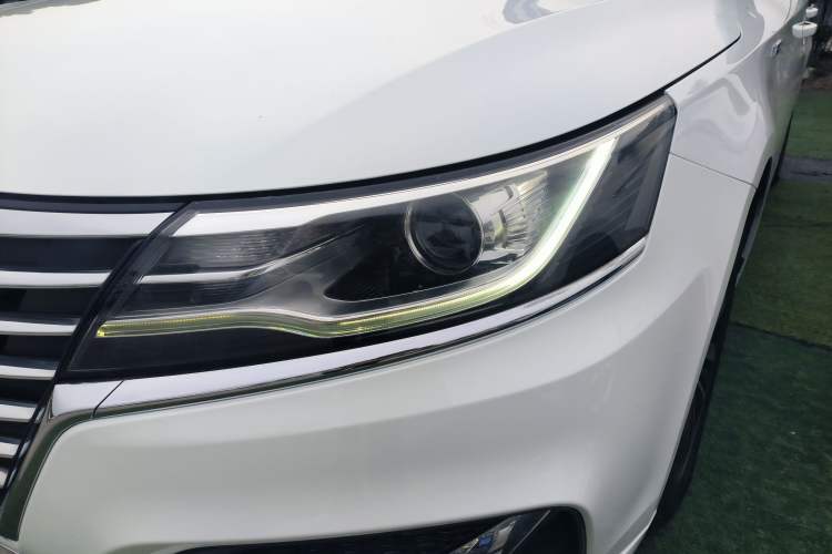 Used Roewe i6 2019 PLUS 1.6L CVT 4G Connected Luxury Deluxe Edition Left Front Headlight