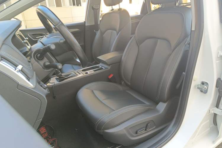 Used Roewe i6 2019 PLUS 20T TST 4G Connected Flagship Superb Edition Left Front Seat