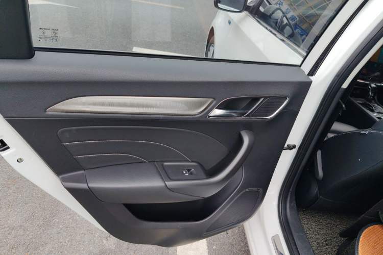 Used Roewe i6 2019 PLUS 20T TST 4G Connected Flagship Superb Edition Left Rear Door Interior