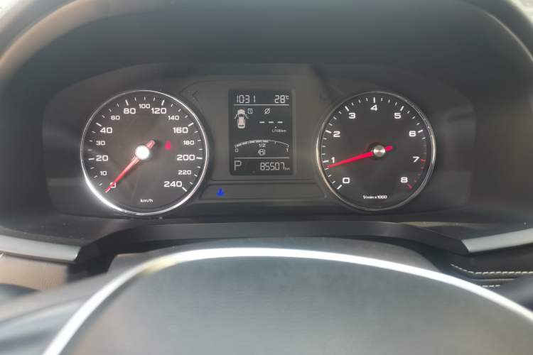 Used Roewe i6 2019 PLUS 1.6L CVT 4G Connected Flagship Deluxe Edition Odometer Close Up