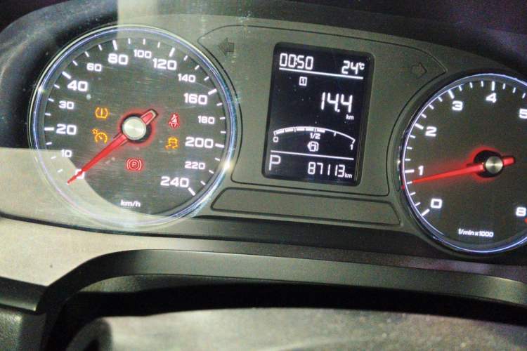 Used Roewe i6 2019 PLUS 20T TST 4G Connected Flagship Superb Edition Odometer Close Up