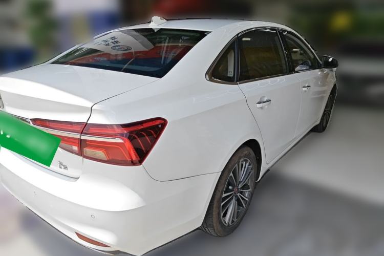 Used Roewe i6 2019 PLUS 1.6L Manual 4G Connect Flagship Deluxe Edition Rear Right 45 Deg