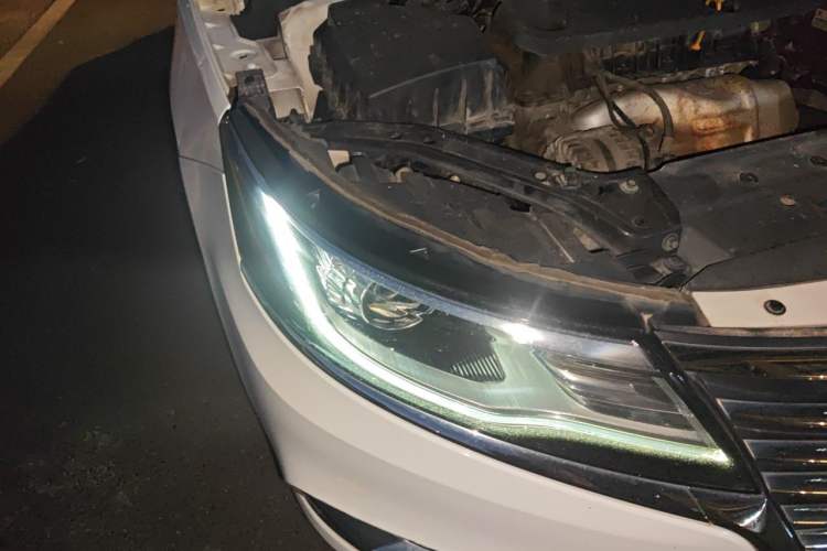 Used Roewe i6 2019 PLUS 1.6L CVT 4G Connected Flagship Deluxe Edition Right Front Headlight