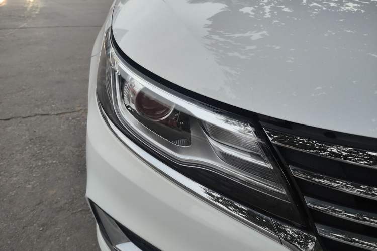 Used Roewe i6 2019 PLUS 1.6L CVT 4G Connected Flagship Deluxe Edition Right Front Headlight