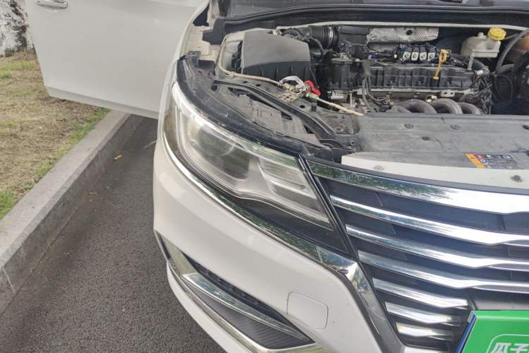 Used Roewe i6 2019 PLUS 1.6L CVT 4G Connected Flagship Deluxe Edition Right Front Headlight