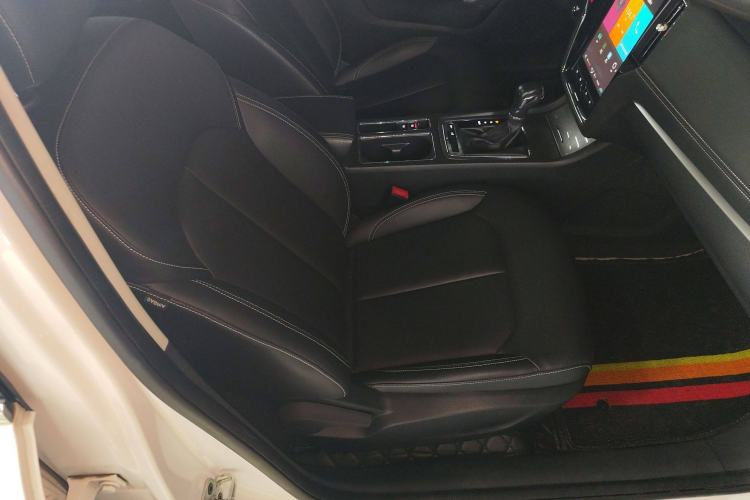 Used Roewe i6 2019 PLUS 1.6L CVT 4G Connected Flagship Deluxe Edition Right Front Seat