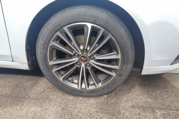Used Roewe i6 2019 PLUS 1.6L CVT 4G Connected Flagship Deluxe Edition Right Front Wheel Hub