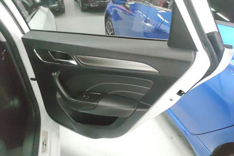 Used Roewe i6 2019 PLUS 1.6L CVT 4G Connected Flagship Deluxe Edition Right Rear Door Interior