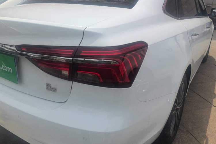 Used Roewe i6 2019 PLUS 1.6L CVT 4G Connected Flagship Deluxe Edition Right Rear Taillight