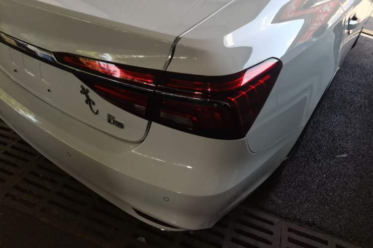 Used Roewe i6 2019 PLUS 1.6L CVT 4G Connected Flagship Deluxe Edition Right Rear Taillight