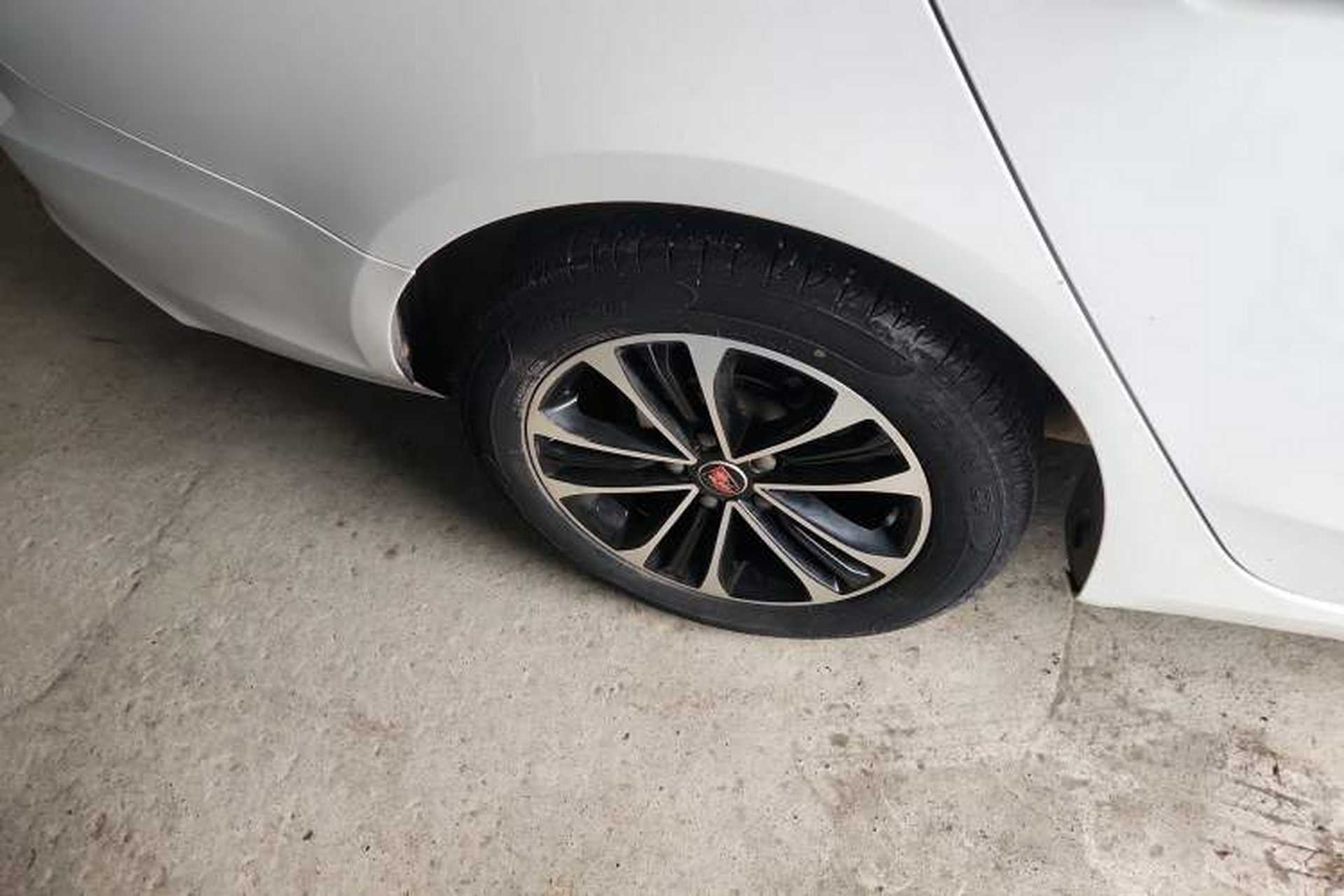 Used Roewe i6 2019 PLUS 1.6L Manual 4G Connected Deluxe Top-Tier Version Right Rear Wheel Hub