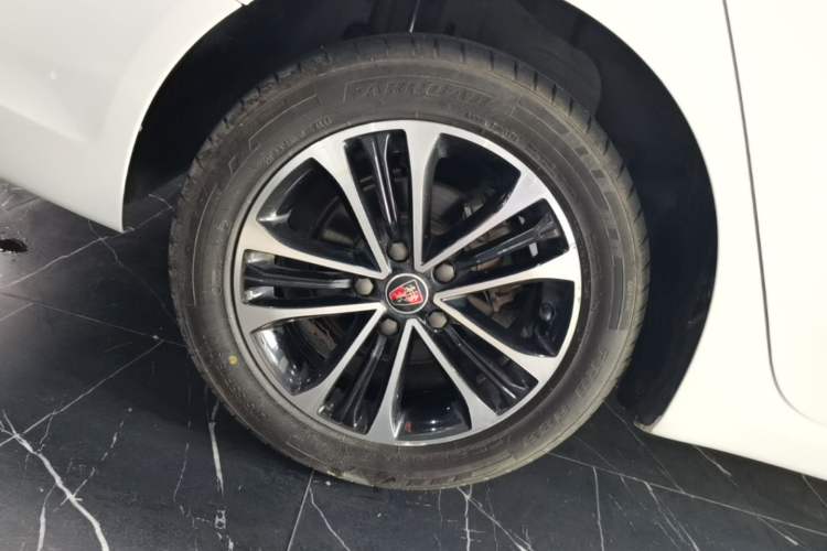 Used Roewe i6 2019 PLUS 1.6L CVT 4G Connected Luxury Deluxe Edition Right Rear Wheel Hub