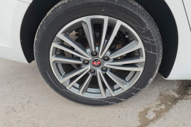 Used Roewe i6 2019 PLUS 20T TST 4G Connected Flagship Superb Edition Right Rear Wheel Hub