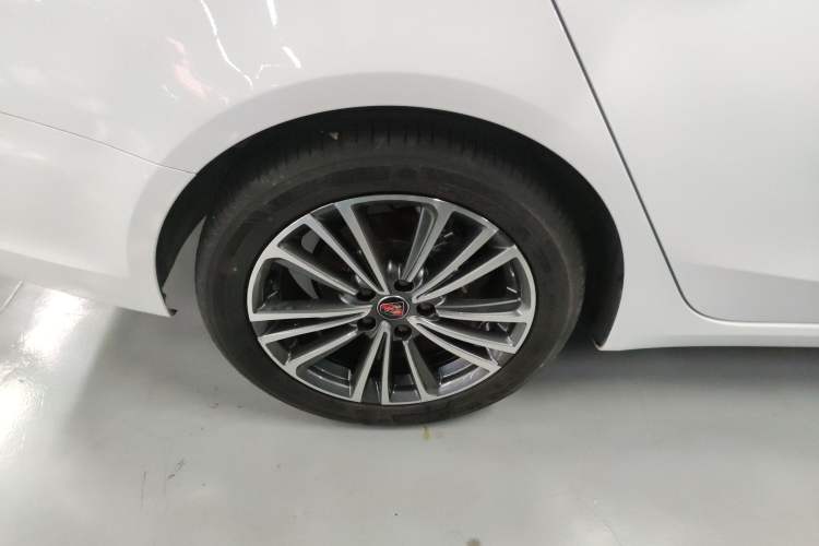 Used Roewe i6 2019 PLUS 1.6L CVT 4G Connected Flagship Deluxe Edition Right Rear Wheel Hub