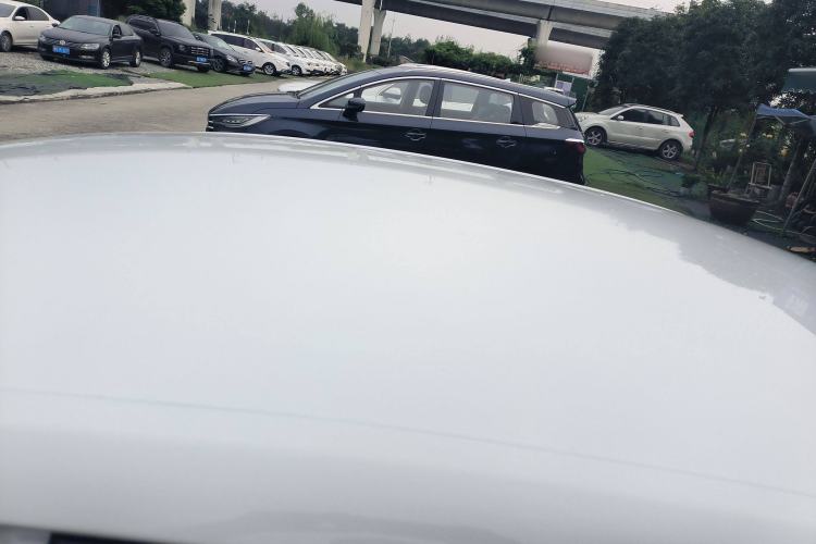 Used Roewe i6 2019 PLUS 1.6L CVT 4G Connected Luxury Deluxe Edition Roof