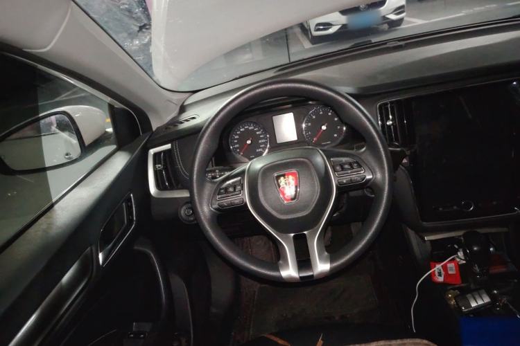 Used Roewe i6 2019 PLUS 20T TST 4G Connected Supreme Amazing Edition Steering Wheel