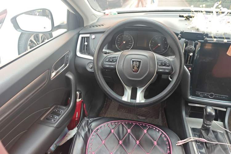 Used Roewe i6 2019 PLUS 1.6L CVT 4G Connected Flagship Deluxe Edition Steering Wheel