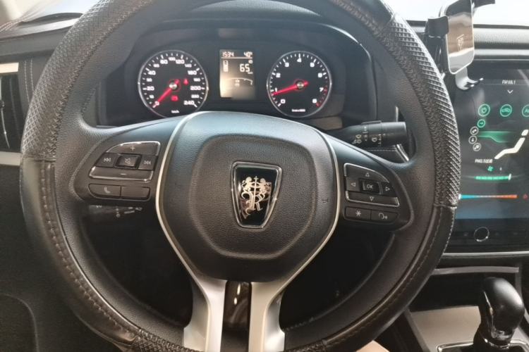 Used Roewe i6 2019 PLUS 1.6L CVT 4G Connected Flagship Deluxe Edition Steering Wheel