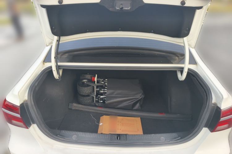 Used Roewe i6 2019 PLUS 1.6L CVT 4G Connected Luxury Deluxe Edition Trunk