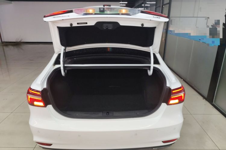 Used Roewe i6 2019 PLUS 1.6L CVT 4G Connected Flagship Deluxe Edition Trunk