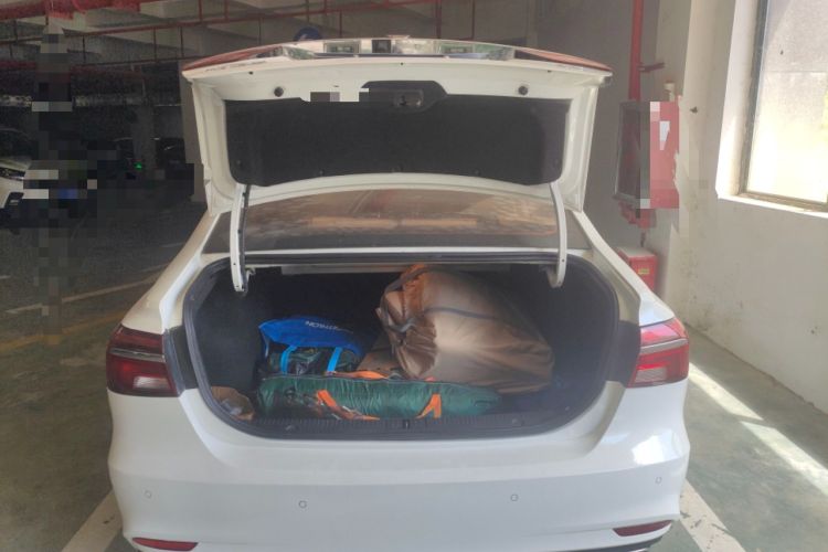 Used Roewe i6 2019 PLUS 1.6L CVT 4G Connected Luxury Deluxe Edition Trunk