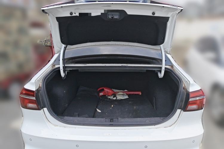 Used Roewe i6 2019 PLUS 1.6L CVT 4G Connected Flagship Deluxe Edition Trunk