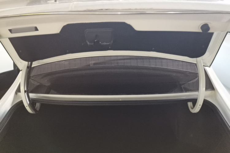 Used Roewe i6 2019 PLUS 1.6L CVT 4G Connected Flagship Deluxe Edition Trunk