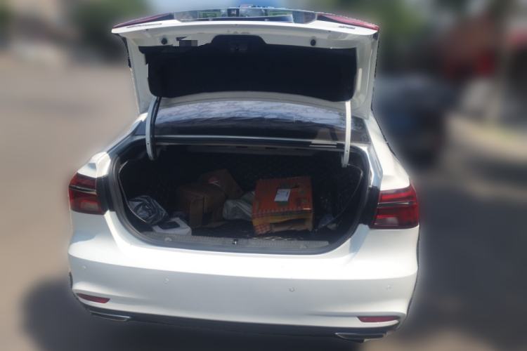 Used Roewe i6 2019 PLUS 1.6L CVT 4G Connected Flagship Deluxe Edition Trunk