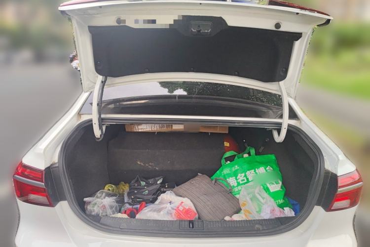 Used Roewe i6 2019 PLUS 1.6L CVT 4G Connected Flagship Deluxe Edition Trunk