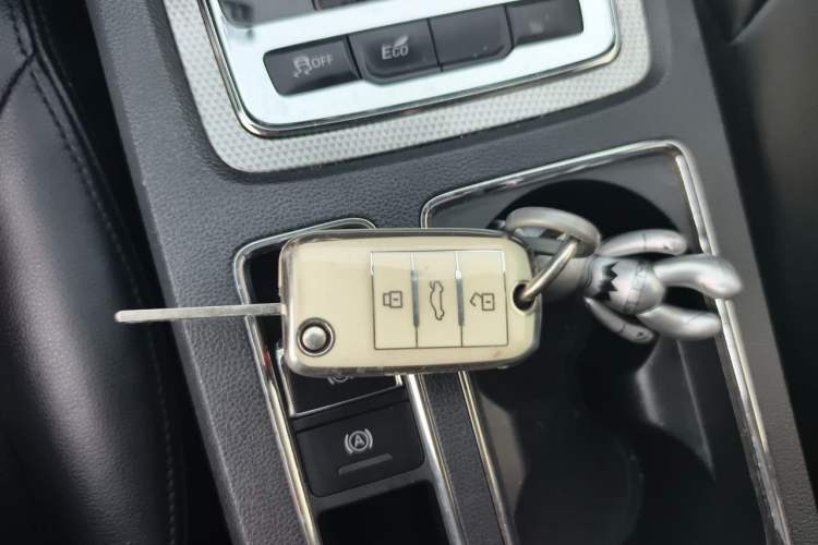 Used Roewe i6 2019 PLUS 1.6L CVT 4G Connected Luxury Deluxe Edition Vehicle Key